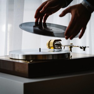 The Classic Reference Acacia Brass Feature 3
